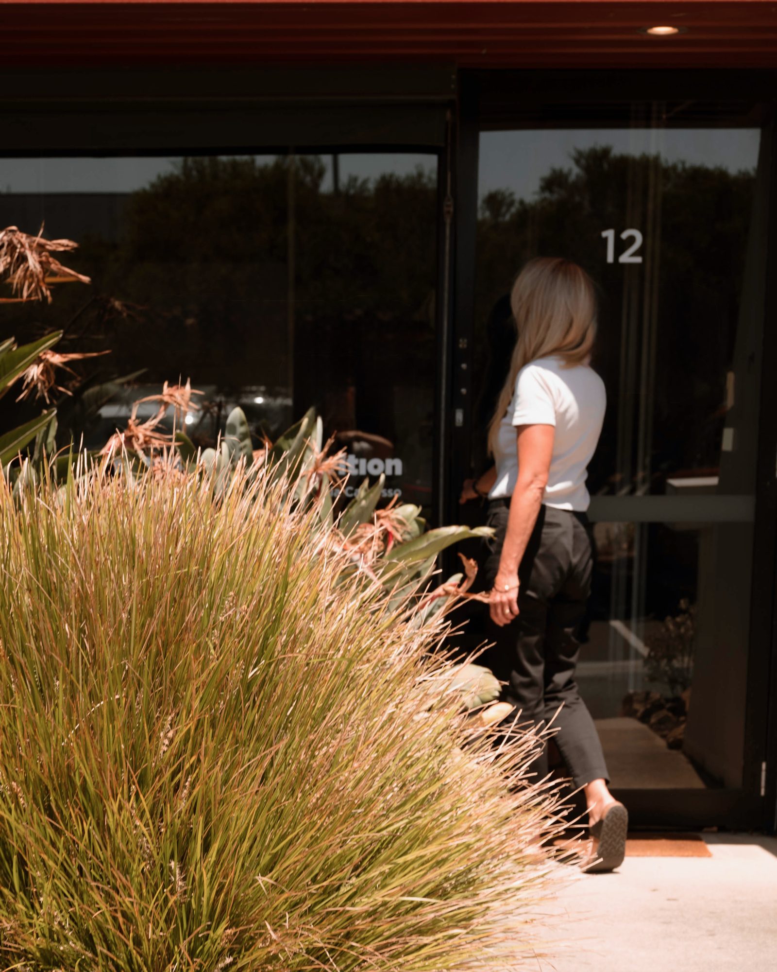 The clinic entrance on Nepean Highway
